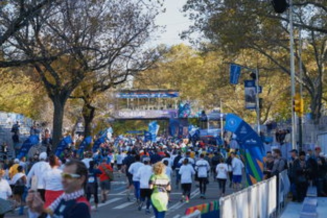 九游官网首页-全国大学生马拉松赛激情奔跑城市间，全国大学生马拉松联赛
